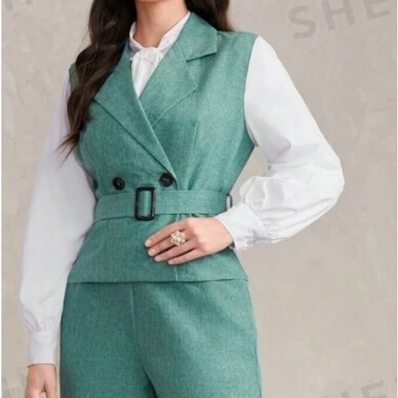 Mulvari pantsuit - never worn - Picture 4 of 4